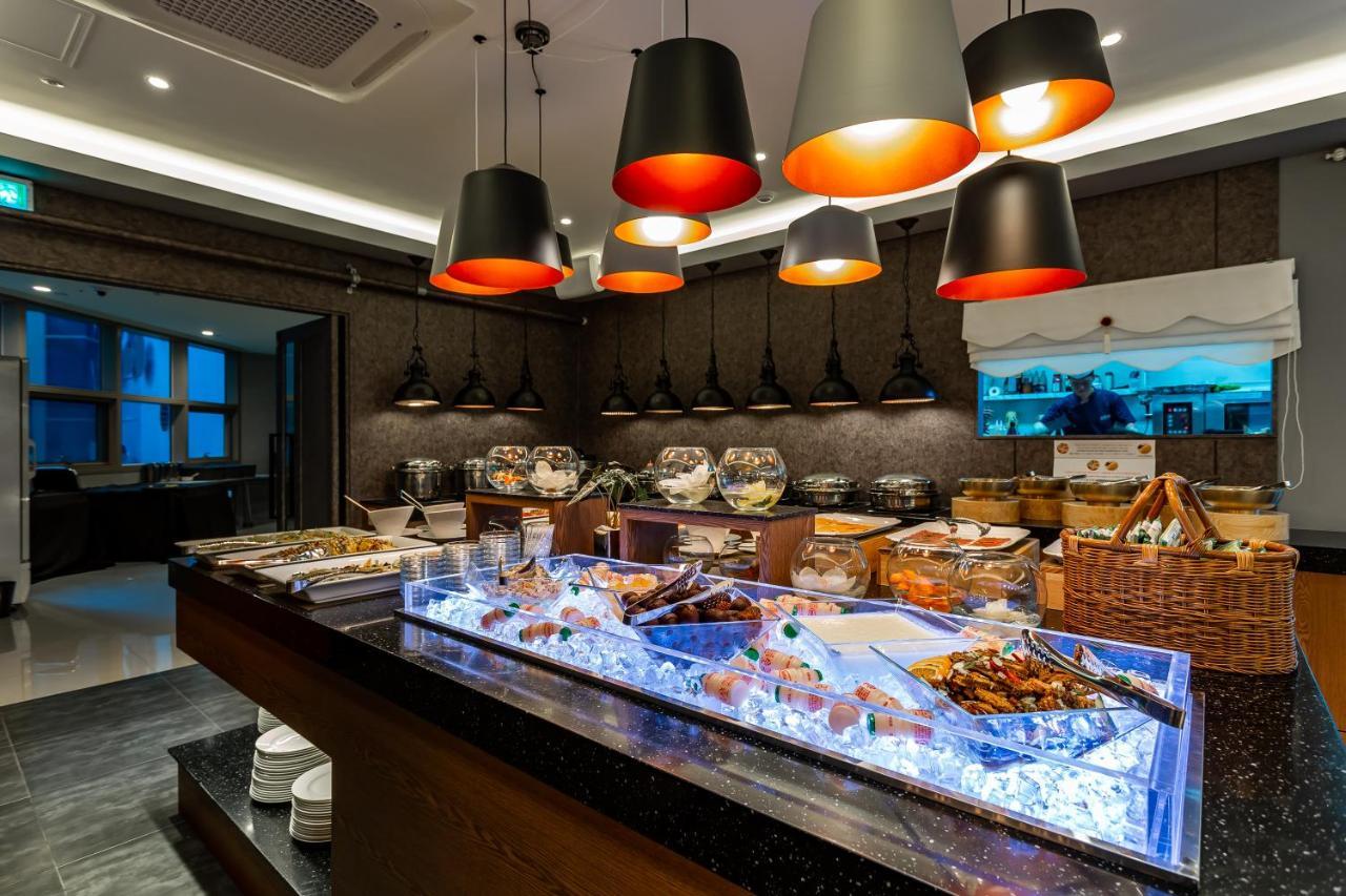 โรงแรม Centum Primus 4*