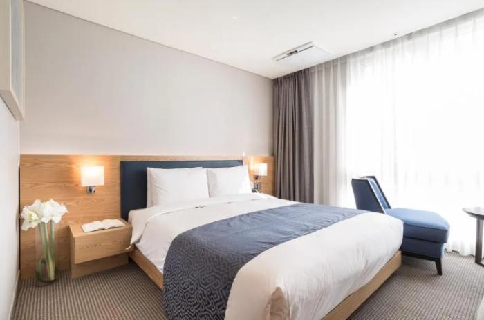 Centum Primus โรงแรม 4*