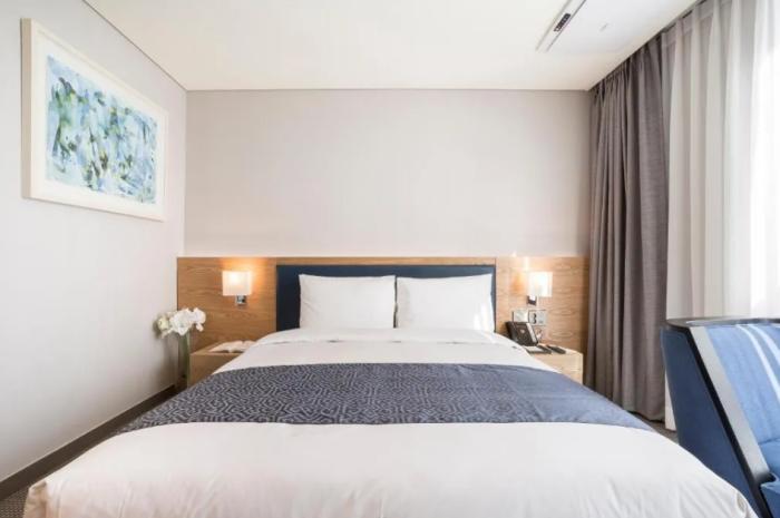 โรงแรม Centum Primus 4*